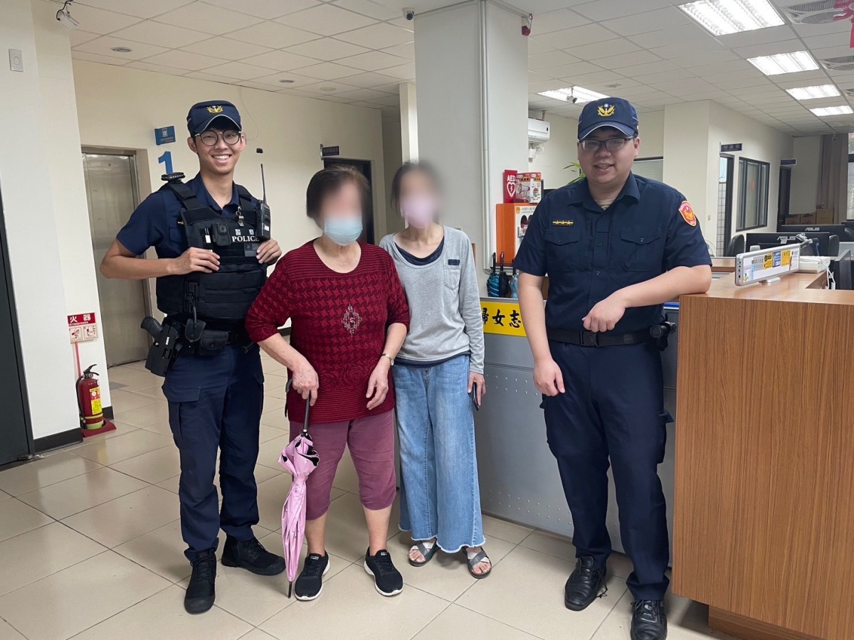 失智老婦獨坐路邊 龜山警憑超強記憶力助其返家 S 60408051