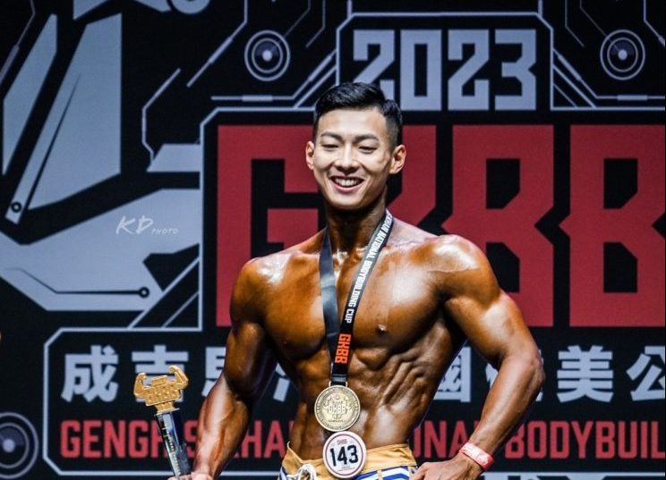 桃市消防員陳睿均參加健美賽 勇奪男子健體冠軍