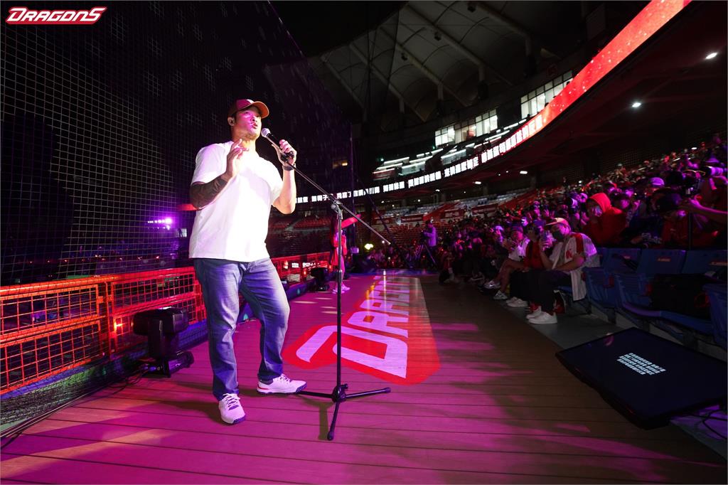 林智勝唱《烏梅子醬》觀看破萬!網讚:出道了