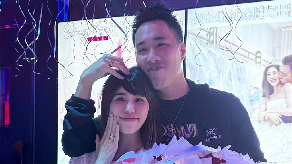 恭喜!余祥銓520「求婚成功」與柔柔曬婚戒放閃