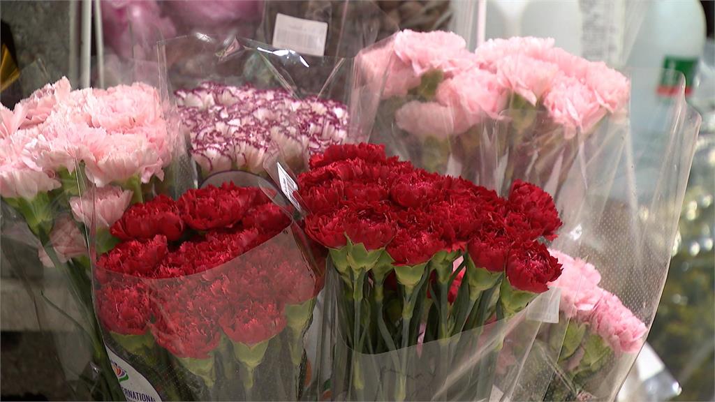 迎接母親節! 國產、進口康乃馨價格翻倍漲