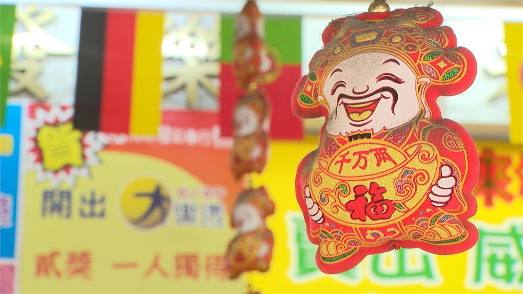 威力彩、大樂透都連槓 適逢母親節彩券成禮物