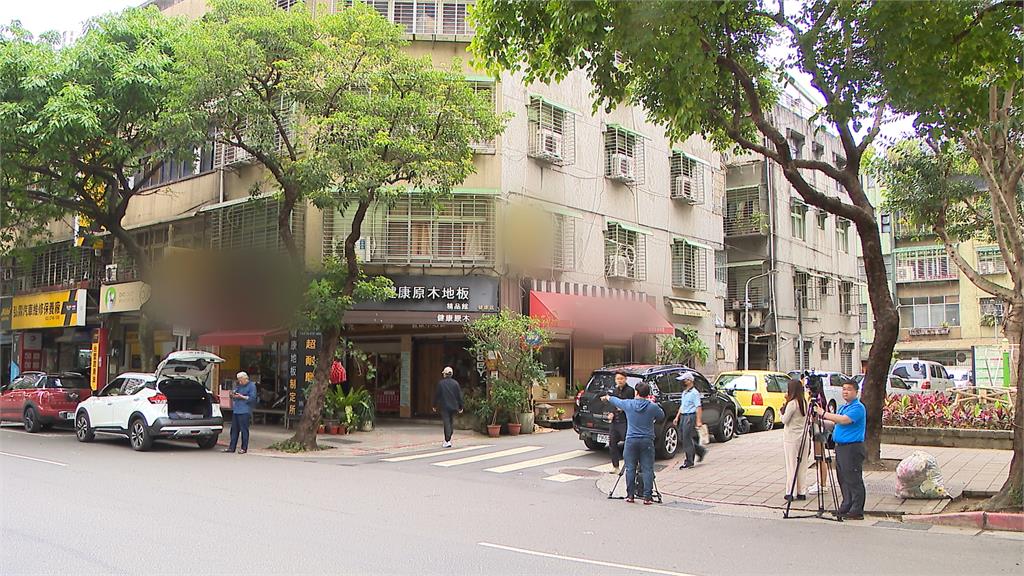 繼承人擺不平 老屋法拍點交驚見450萬金條、金飾