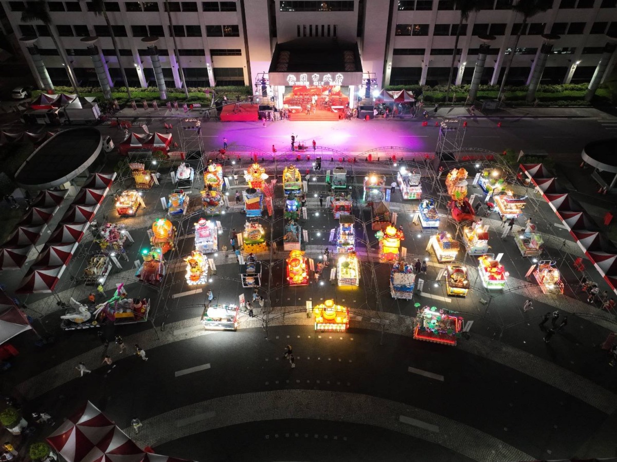 藝閣車展示，夜間更美麗（圖 桃園市政府文化局提供）