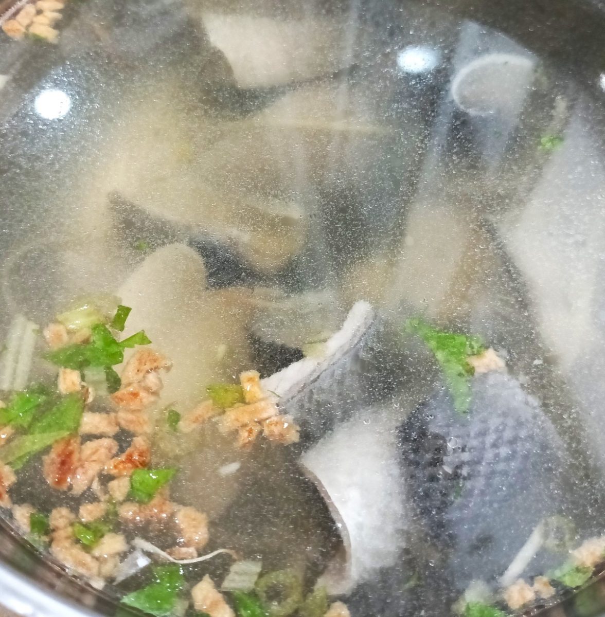 副刊/虱目魚的滋味(上) 0619副刊虱目魚皮湯伊倪思 scaled