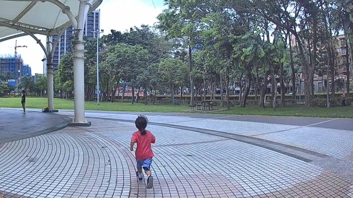 6歲童公園哭喊「爸爸不見了」 桃警耐心安撫化解烏龍 1481470 scaled