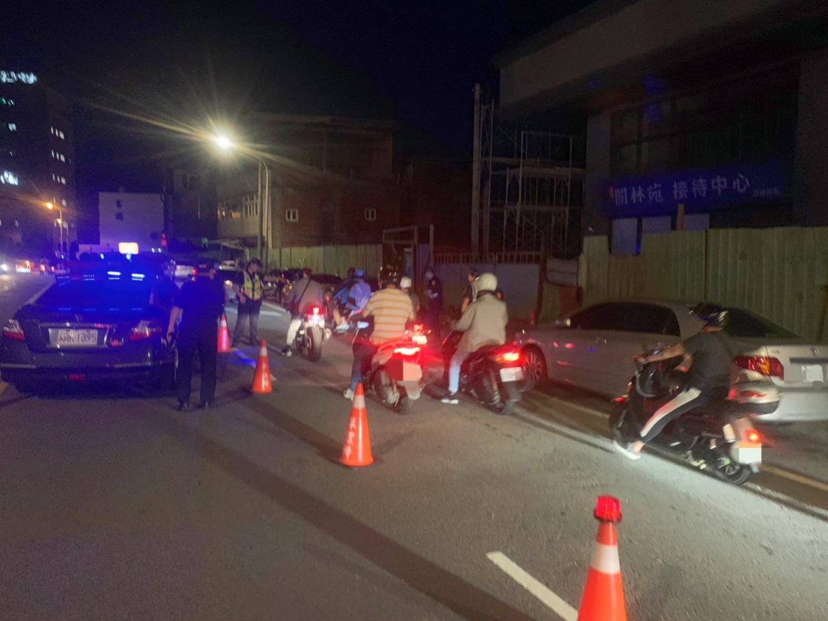 噪音擾民!大園警執行「靜桃專案」 一天抓41台改裝車 274971 scaled