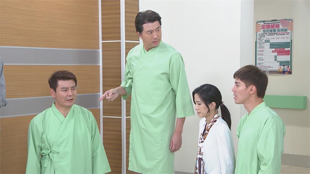 健康檢查差點變換腎!《市井豪門》上演灑狗血身世哏 現場大亂鬥