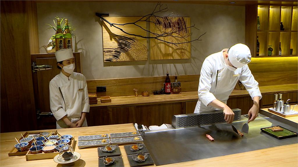 缺工補助開跑! 餐飲業32K起 每月最高再領1.3萬