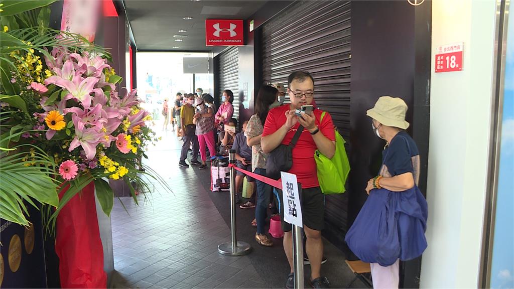 智能販賣商機崛起 蛋糕業打造24小時智能販賣機