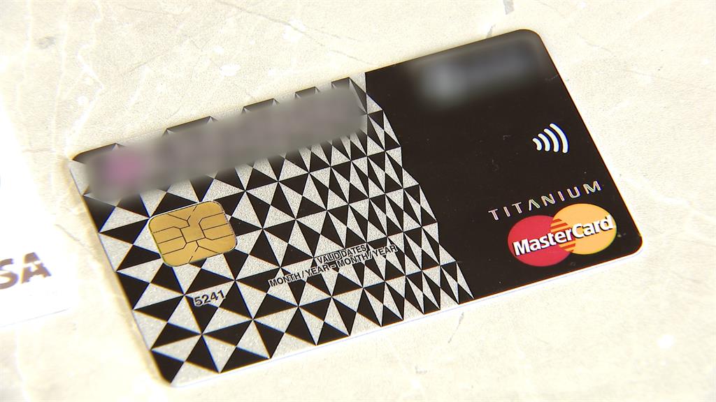 國泰世華SOGO聯名卡「喊卡」 衝擊60萬卡友