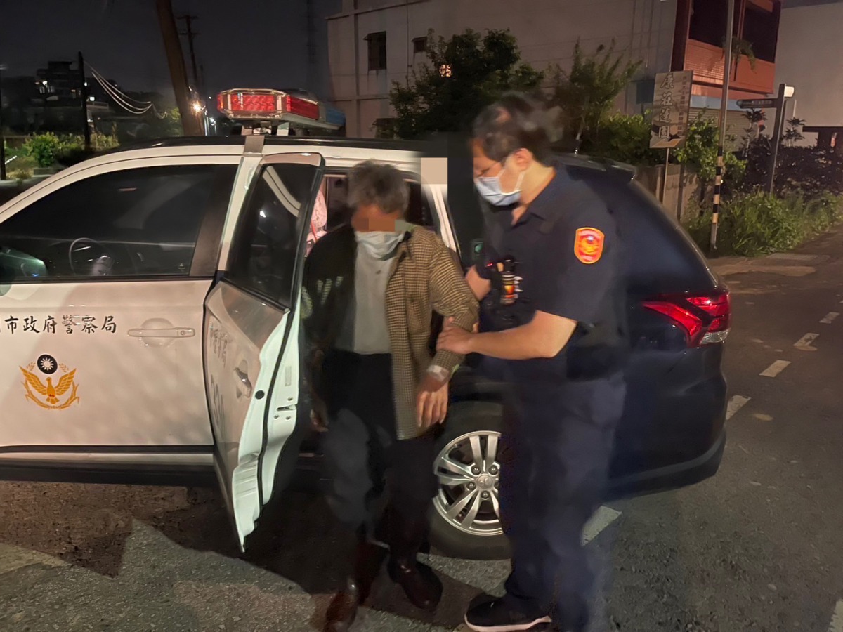 助失智長輩找到回家的路 壢警傳授這些秘訣 9D7EE001 E06A 4A67 8010 DE8D514A7341