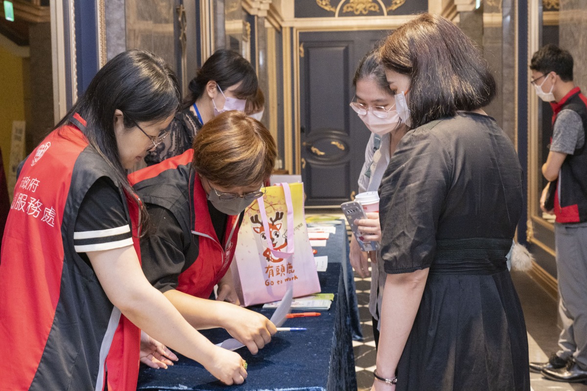 助銀髮族重返職場 桃園就服處與企業交流 DSC 5882