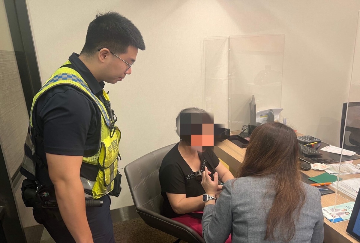 老婦匯款60萬買手錶 八德警一查發現有人遭詐90萬 S 15671306