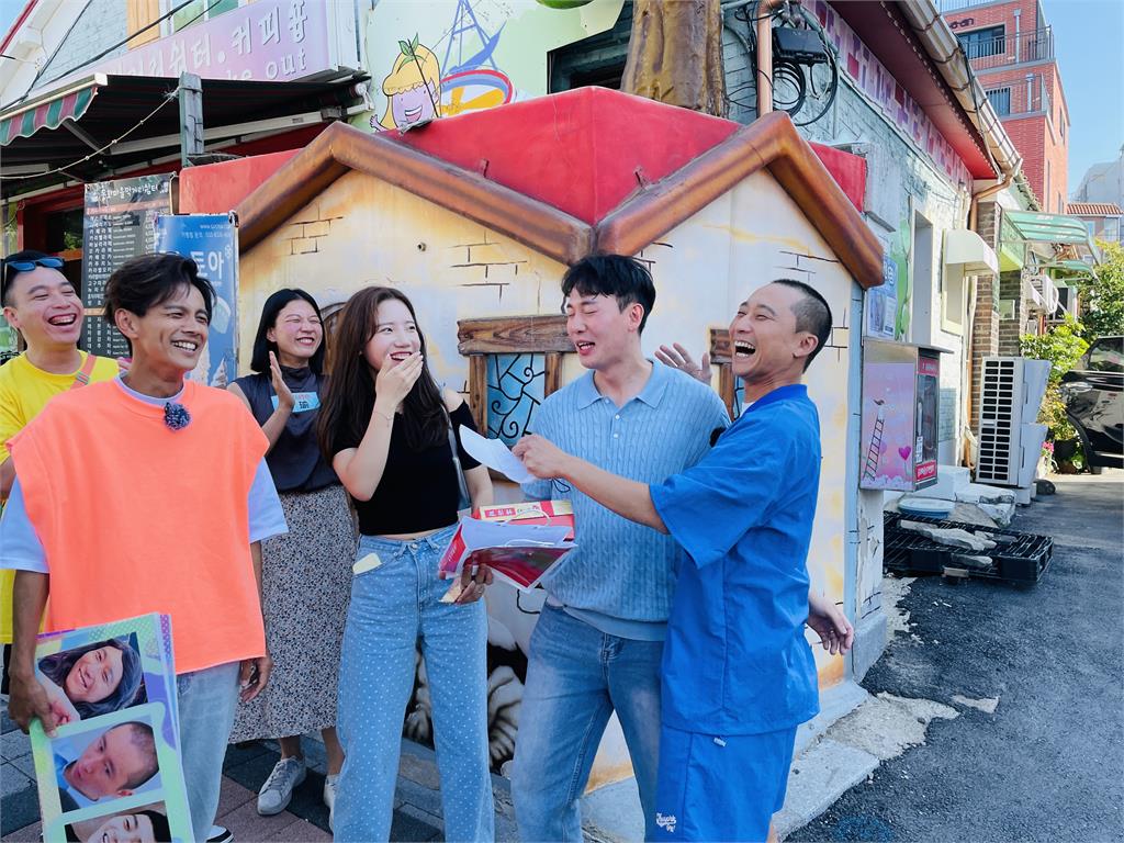 浩子失控開心在韓國街頭竟被誤認韓星朴敘俊!全場好氣又好笑