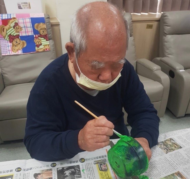 北榮桃分院推「藝術園藝課」 提升失智長輩身心健康 13143.5143