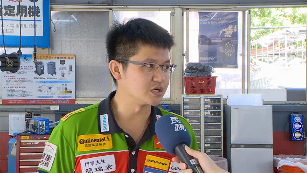 椅墊「發燙」 車門一開實測溫度高達55度