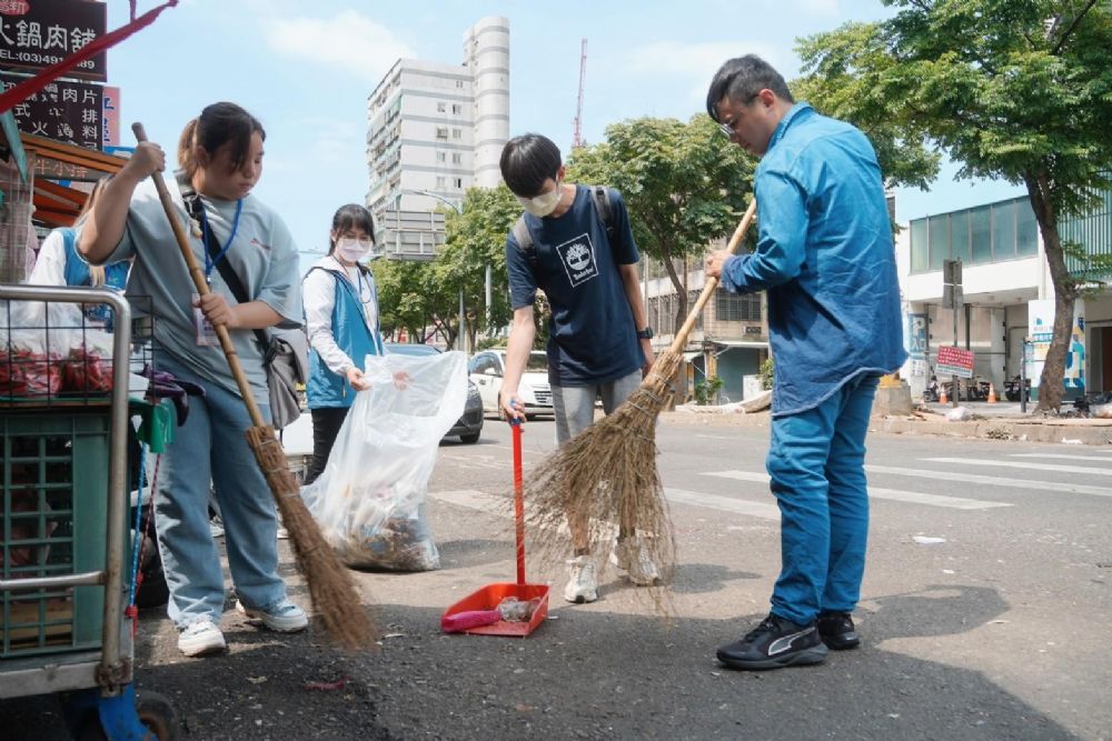 桃園青年局攜手林聰明沙鍋魚頭 關懷弱勢家庭、獨居長輩 2023718910 31 5