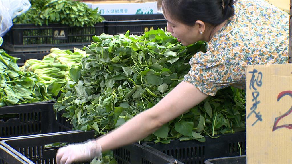 颱風大雨葉菜泡水 攤商預告：下星期菜價漲
