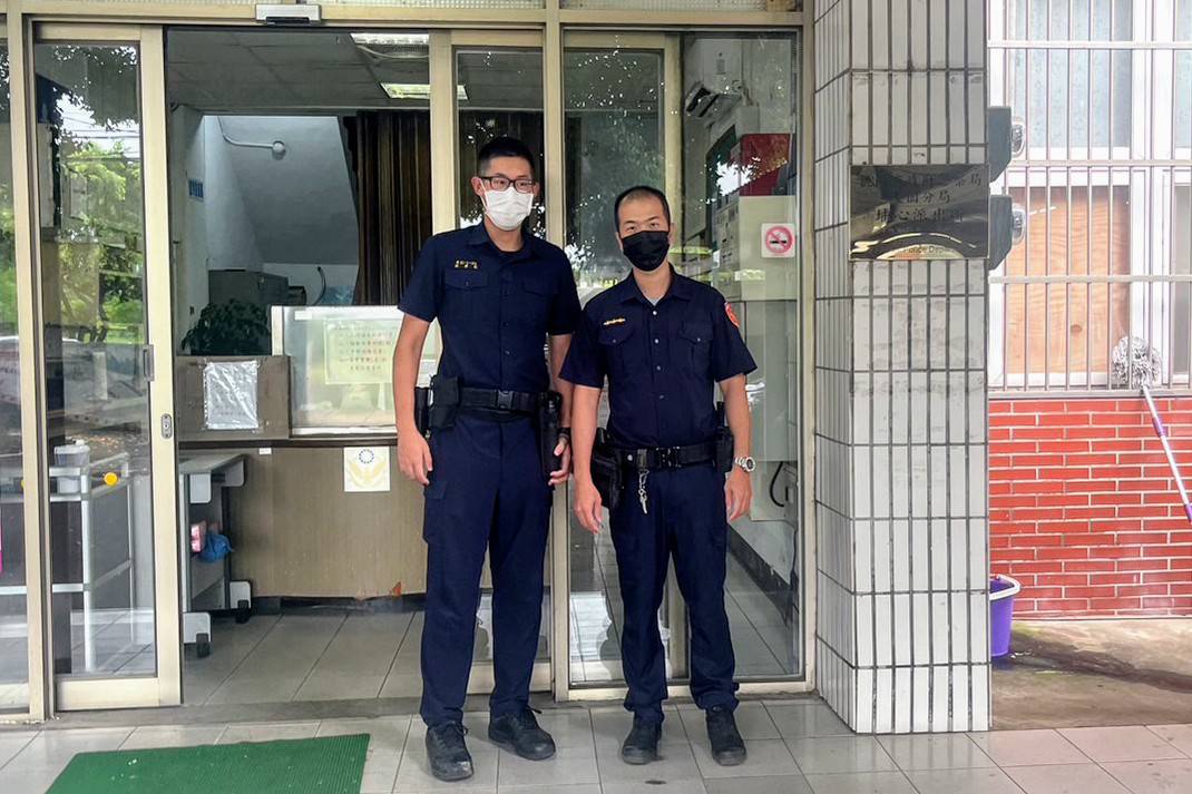 贓車拋錨動彈不得 警專實習生攜手學長逮通緝犯 290702 0