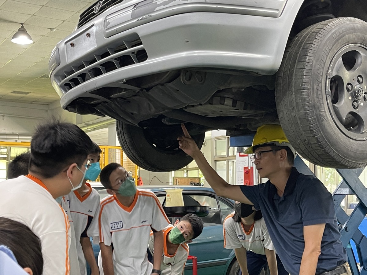 桃園教育局推廣技藝育樂營 國中生手作太陽能車獲益良多 360122029 662080712616061 25383096829508773 n