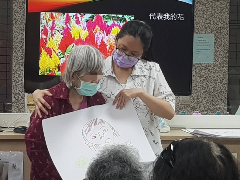 北榮桃分院推「藝術園藝課」 提升失智長輩身心健康 4132134