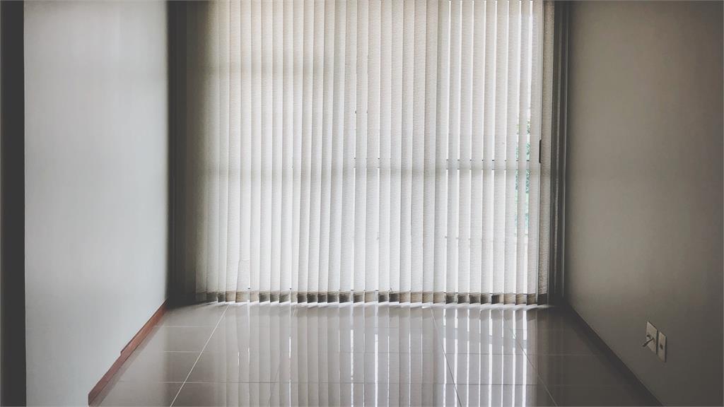 28歲軍公教男「月薪7萬」曝驚人存款!網狂猜職業