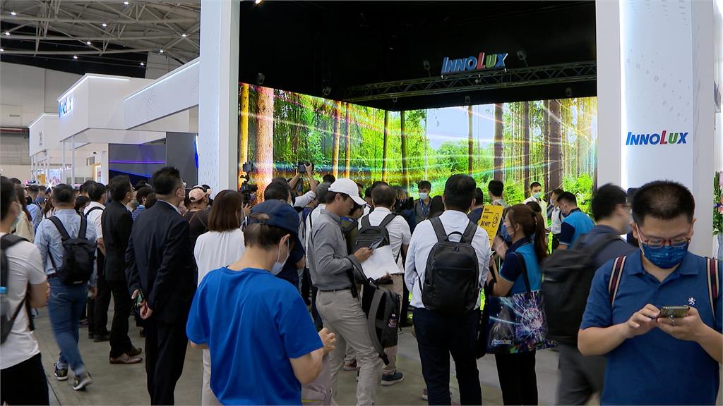 產業策略轉型!群創擬啟動優退 逾300人申請