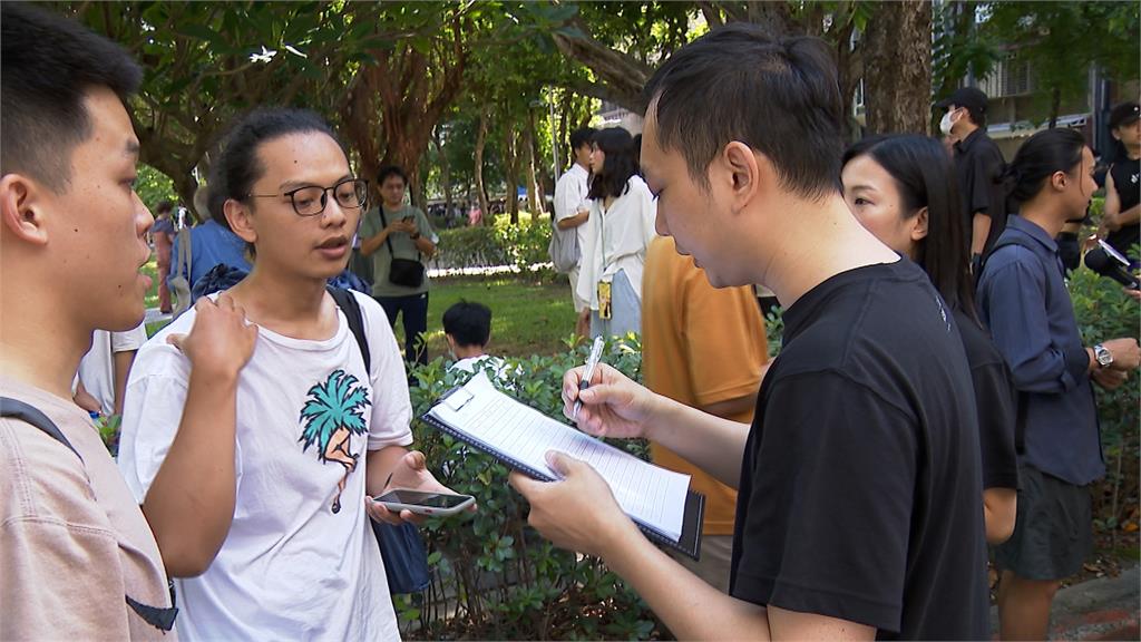 「日本漢堡排店」台灣店開幕 民眾徹夜排隊搭帳篷