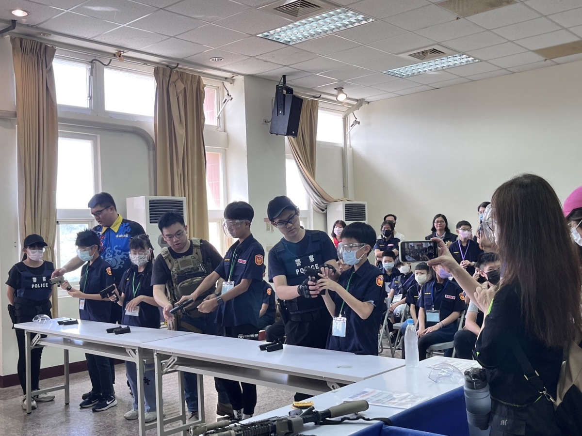 八德分局青春專案 小小警察體驗營帥氣登場 S 17293355