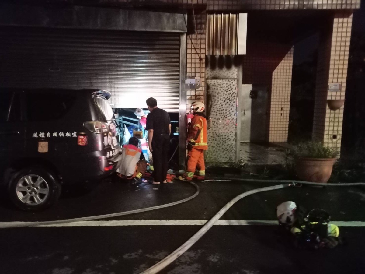 楊梅昨夜再傳火警 桃消出動31人耗1小時撲滅 S 516132