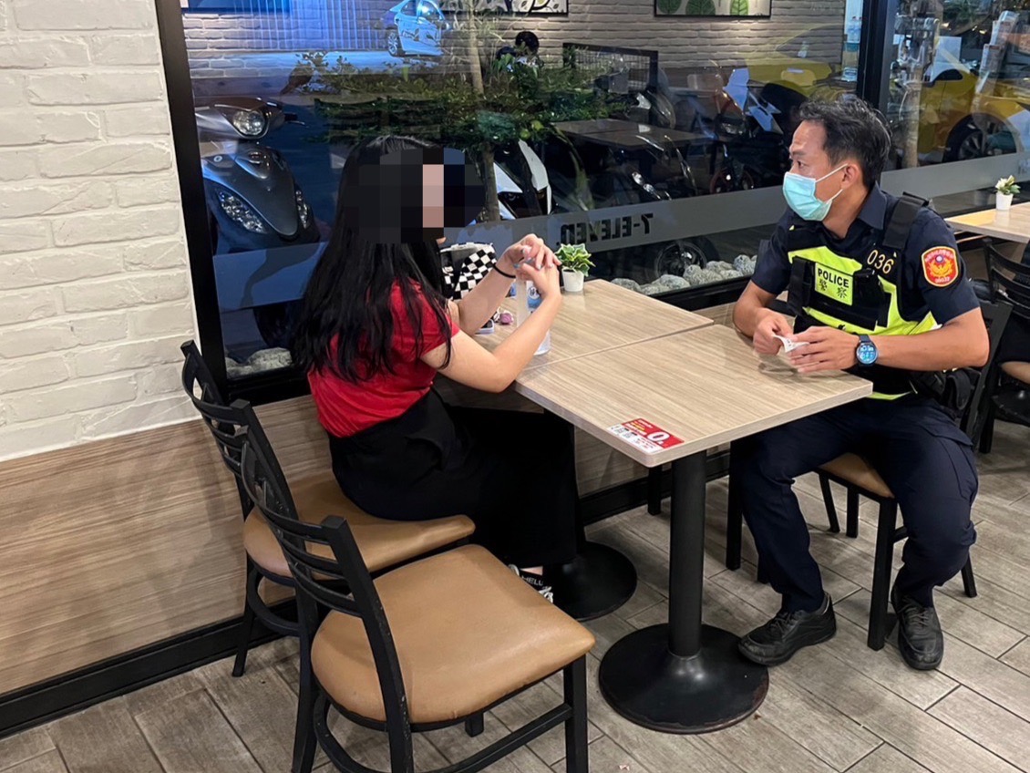 與老公吵架後失聯 楊梅警耐心苦勸她返家 S 75669562