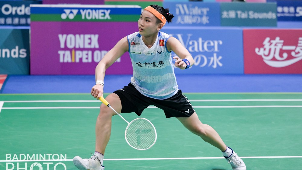 戴資穎響應世界羽球日!挑戰「蒙眼擊球」