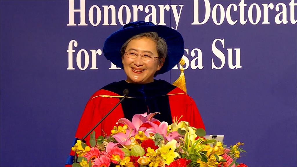 蘇姿丰獲頒陽明交大名譽博士 演講開場秀中文