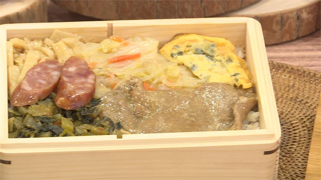 超商國民便當回歸 首日限量百個免費吃湧排隊人潮