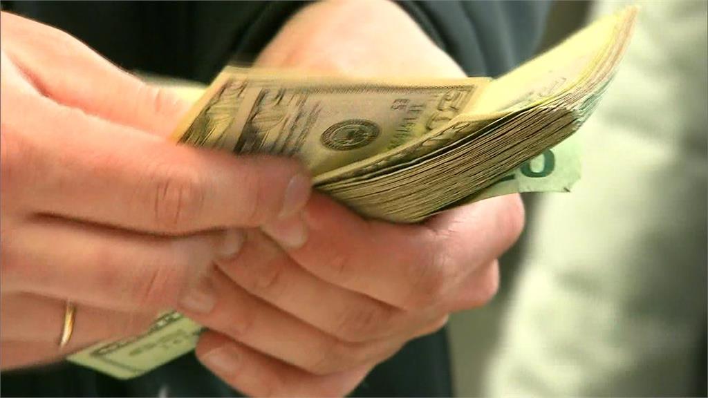 台股開高走高漲逾百點 一度漲破17200點