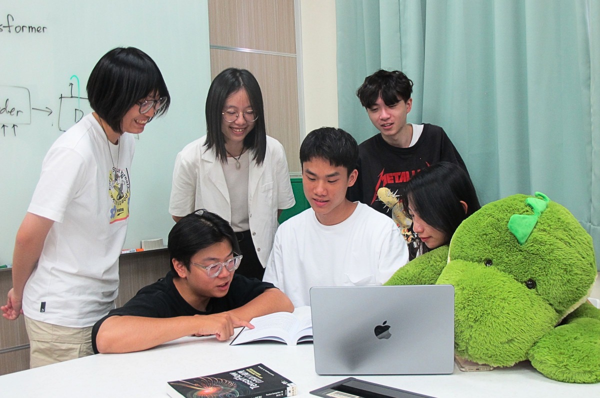 中央大學電機系AI研究團隊實力堅強 國際競賽屢獲獎 照片二2