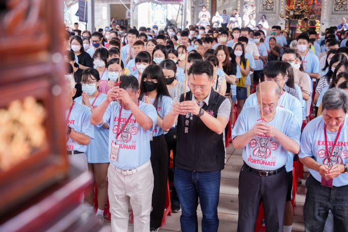 桃園景福宮成年古禮「做十六歲」 祝福青少年「轉大人」邁向人生新階段 20230820130858308