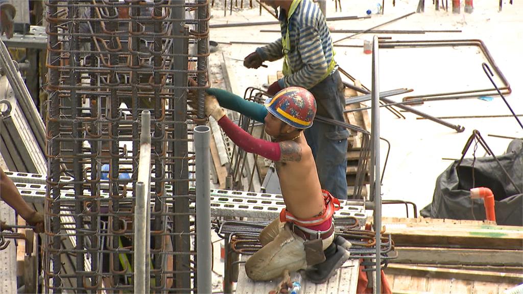 高溫! 工地、外送業無「降溫措施」 最重開罰30萬