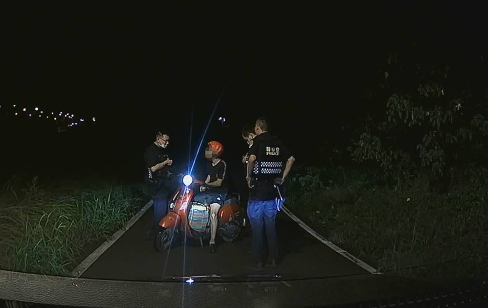 移工深夜可疑舉動 難逃大園警實習生鷹眼 297923 0