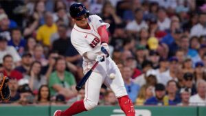 張育成揮空棒！美作家：不是大聯盟打者