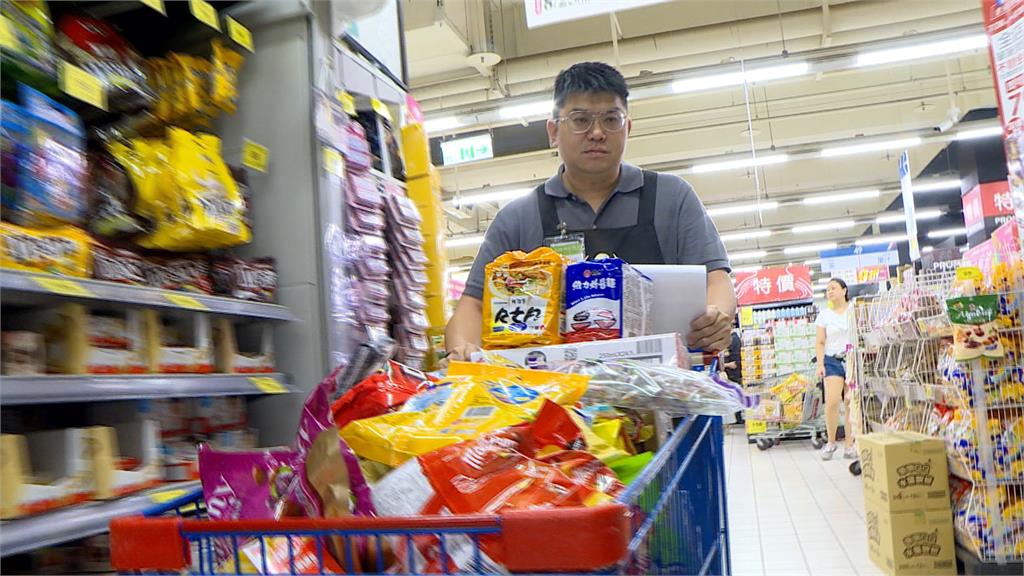 中元普度供品買氣旺 賣場加派一倍人手應急