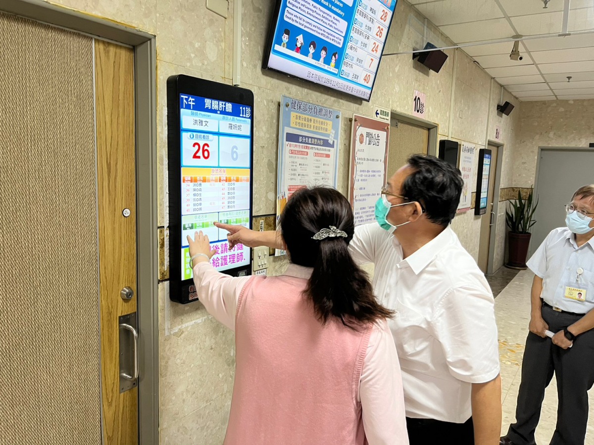 北榮桃園分院貼心服務 長輩就醫更便利 LINE ALBUM 20230807張仁義處長視導 230808 71