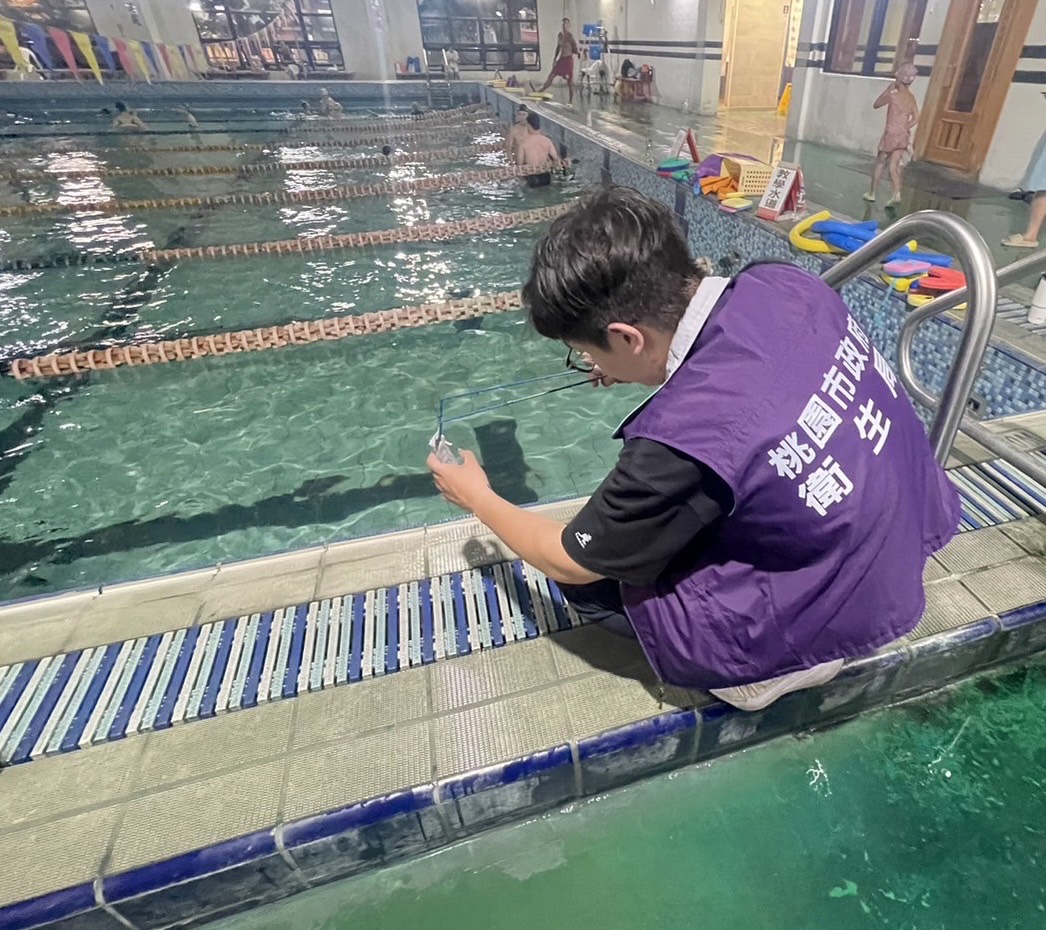 桃衛局加強泳池水質檢驗 39件不合格限期改善 S 3768452