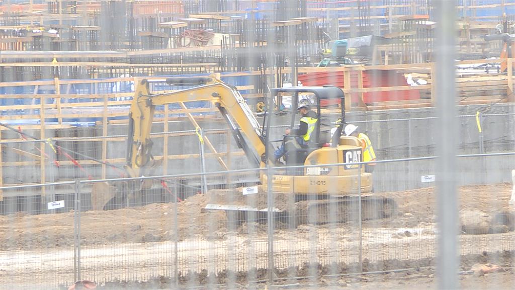 台積電包商徵台灣粗工「月薪15萬」 美工會跳腳