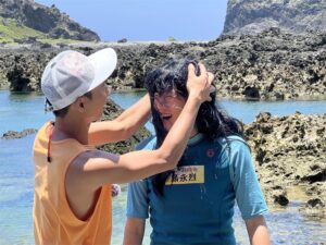 顏永烈戴假髮「碧海藍天出芙蓉照」!被盛讚好妖嬌