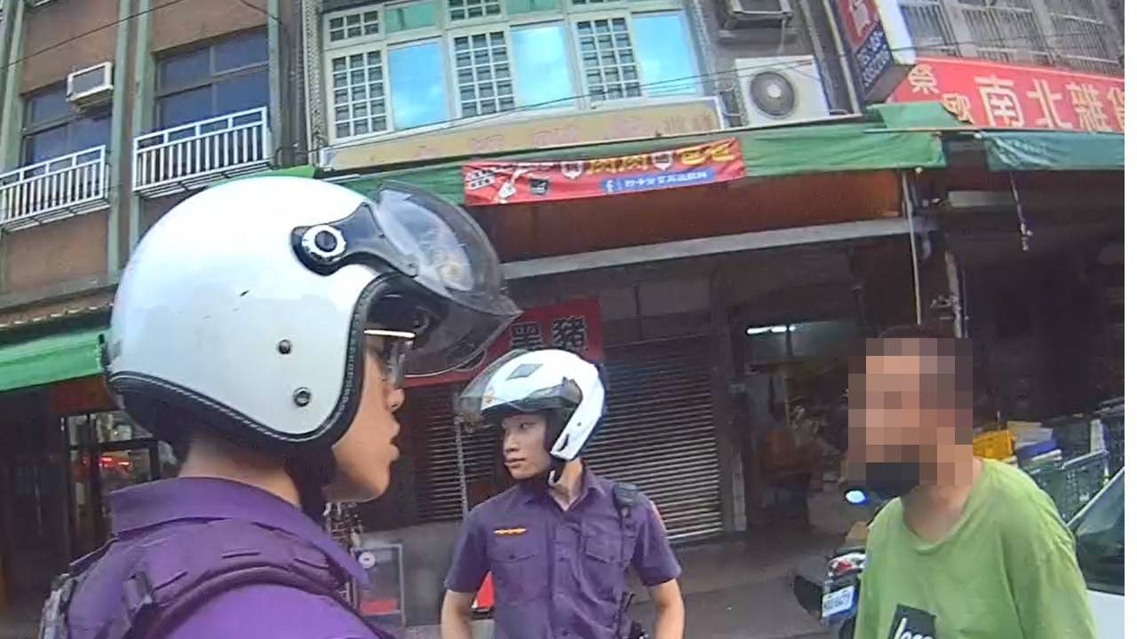 合資買毒沒錢被押走?警盤查釐清意外發現「這身分」