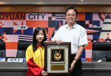 桃市孝行獎最年輕得主!12歲長女苦讀爭取獎學金 減輕家庭經濟負擔