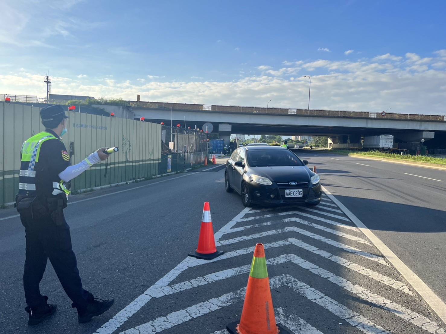 中秋連假湧車潮 大溪警加強交通疏導