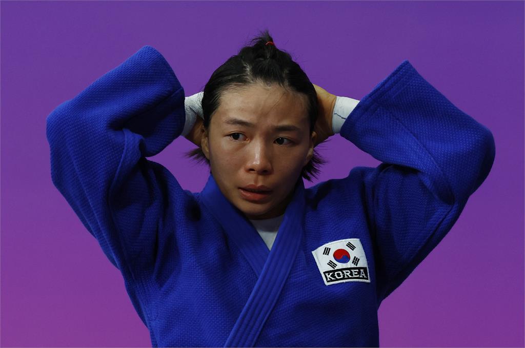 柔道女選手「賞對手巴掌」!錯愕反應曝光